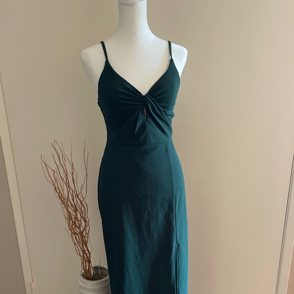 Bridesmaid gown.  Great for any occasion.  Hunter Green.  Size 2